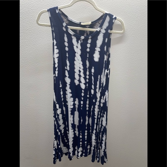 BOUTIQUE TIE DYE TSHIRT DRESS SIZE MEDIUM - Picture 1 of 2